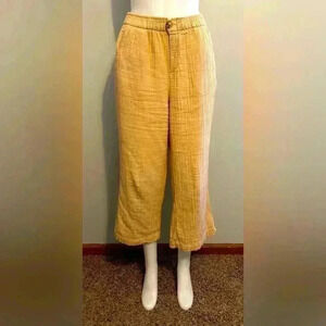 Wonderly size petite M women’s capris/ankle pants, lightweight